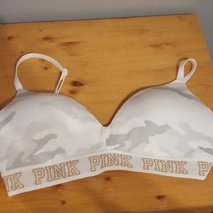 NWOT 32DD Pink bra